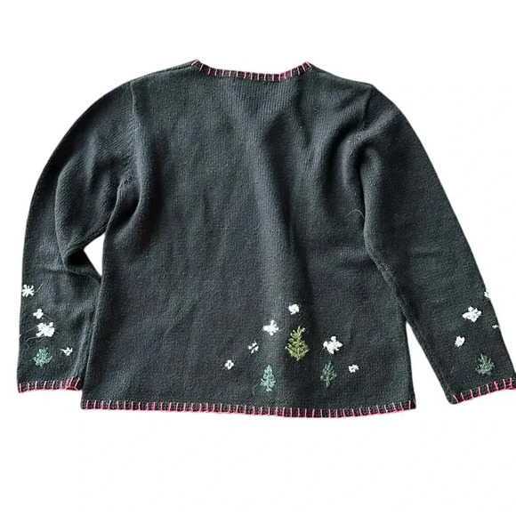 Northern Isles Wool Santa Dragging Tree in Snow Christmas Sweater Size M - Picture 2 of 7